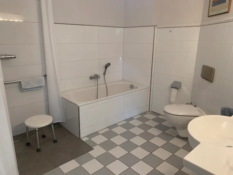 3 Zimmer Wohnung mit 119 m² in Bonn – Bild 7