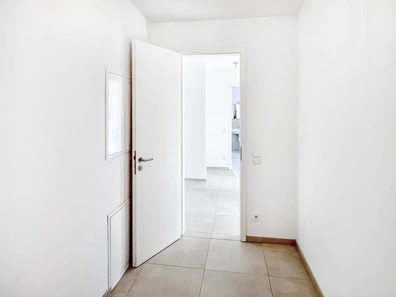 5 Zimmer Wohnung mit 204 m² in Wiesbaden – Bild 9