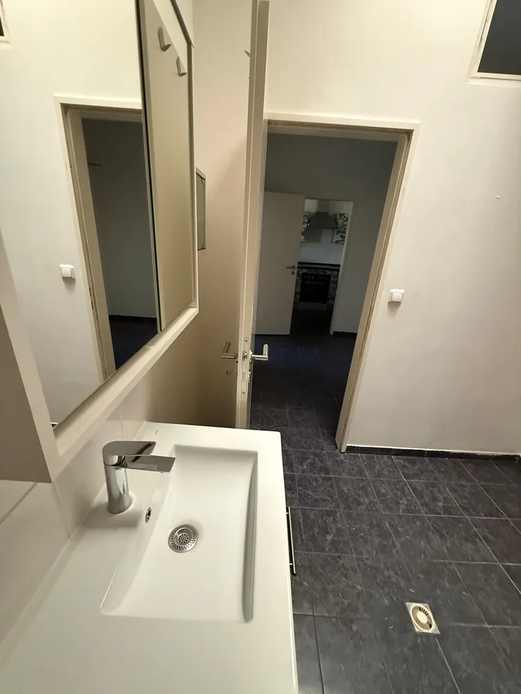 2 room apartment with 64 m² in Frankfurt am Main – Photo 3