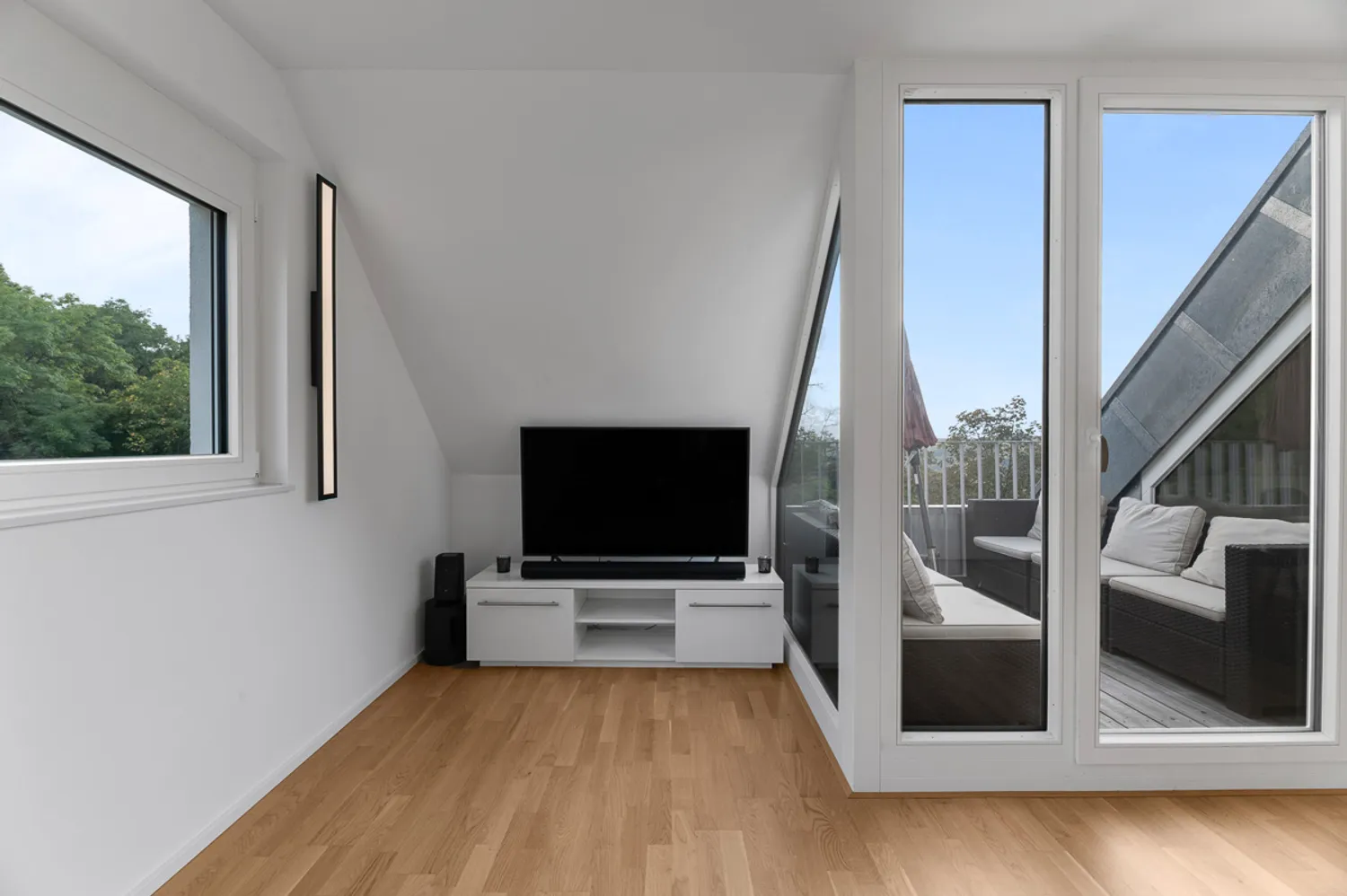 2 Zimmer Wohnung mit 63 m² in Stuttgart – Bild 2