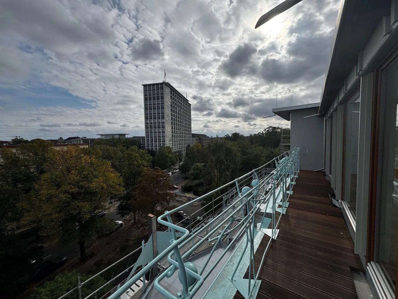 2 room apartment with 80 m² in Berlin – Photo 6