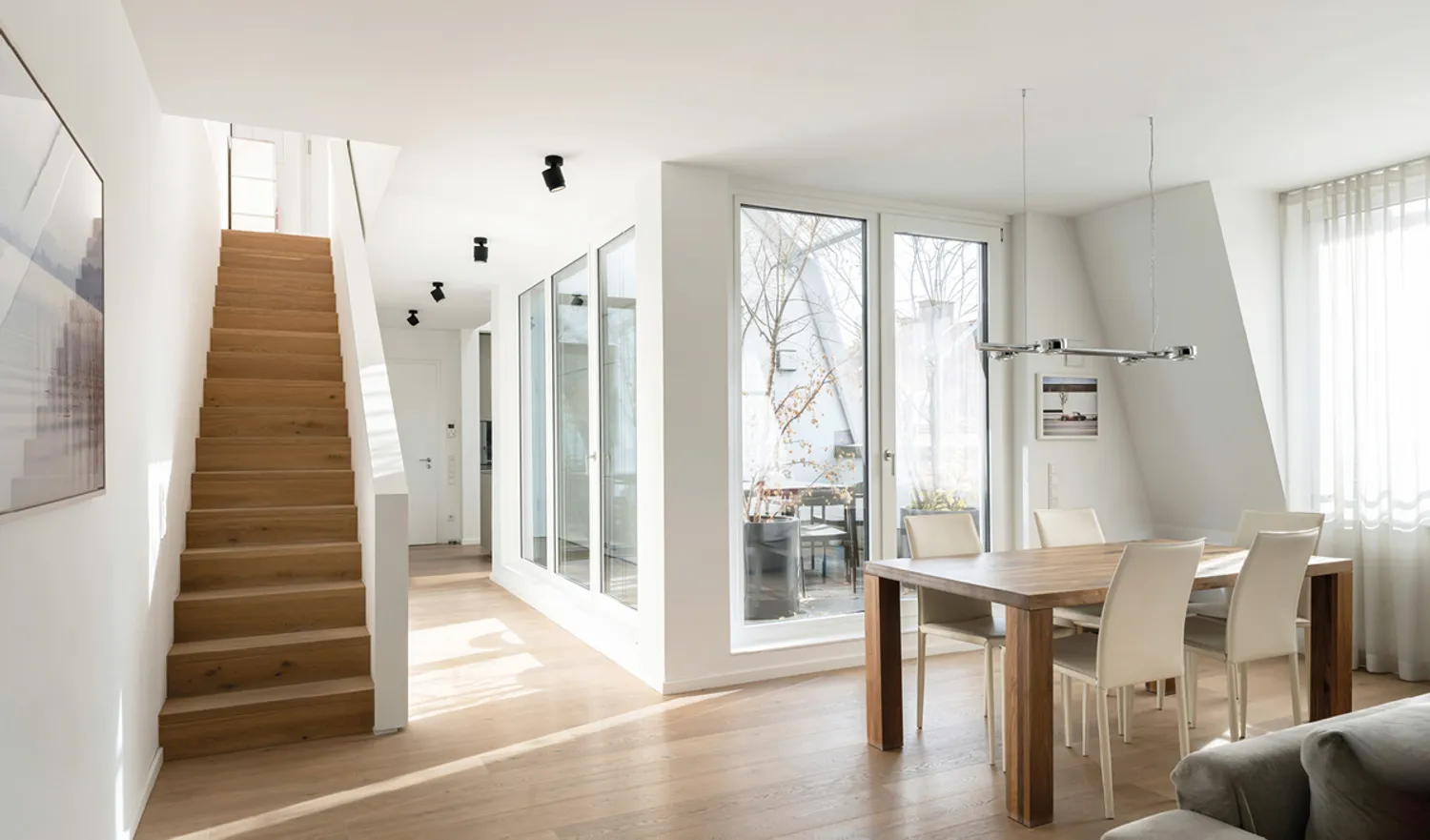 3 Zimmer Wohnung mit 157 m² in München – Bild 1