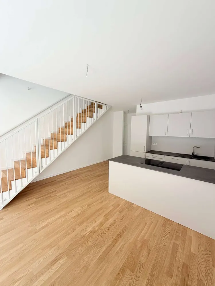 5 Zimmer Wohnung mit 111 m² in Berlin – Bild 2