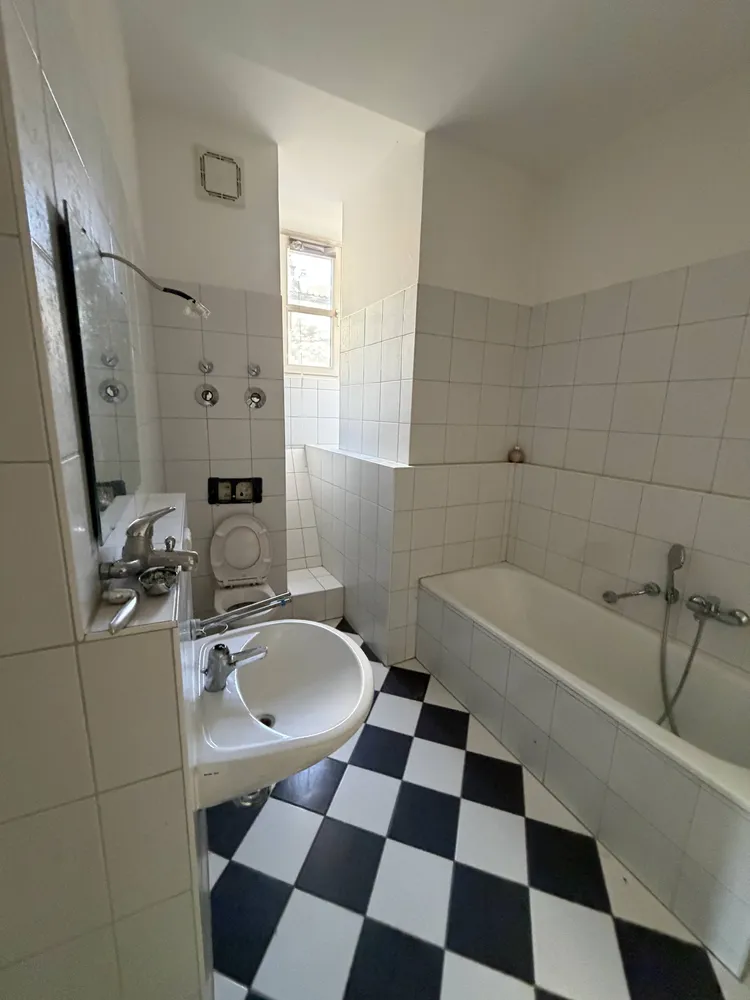 2 Zimmer Wohnung mit 69 m² in Regensburg – Bild 6