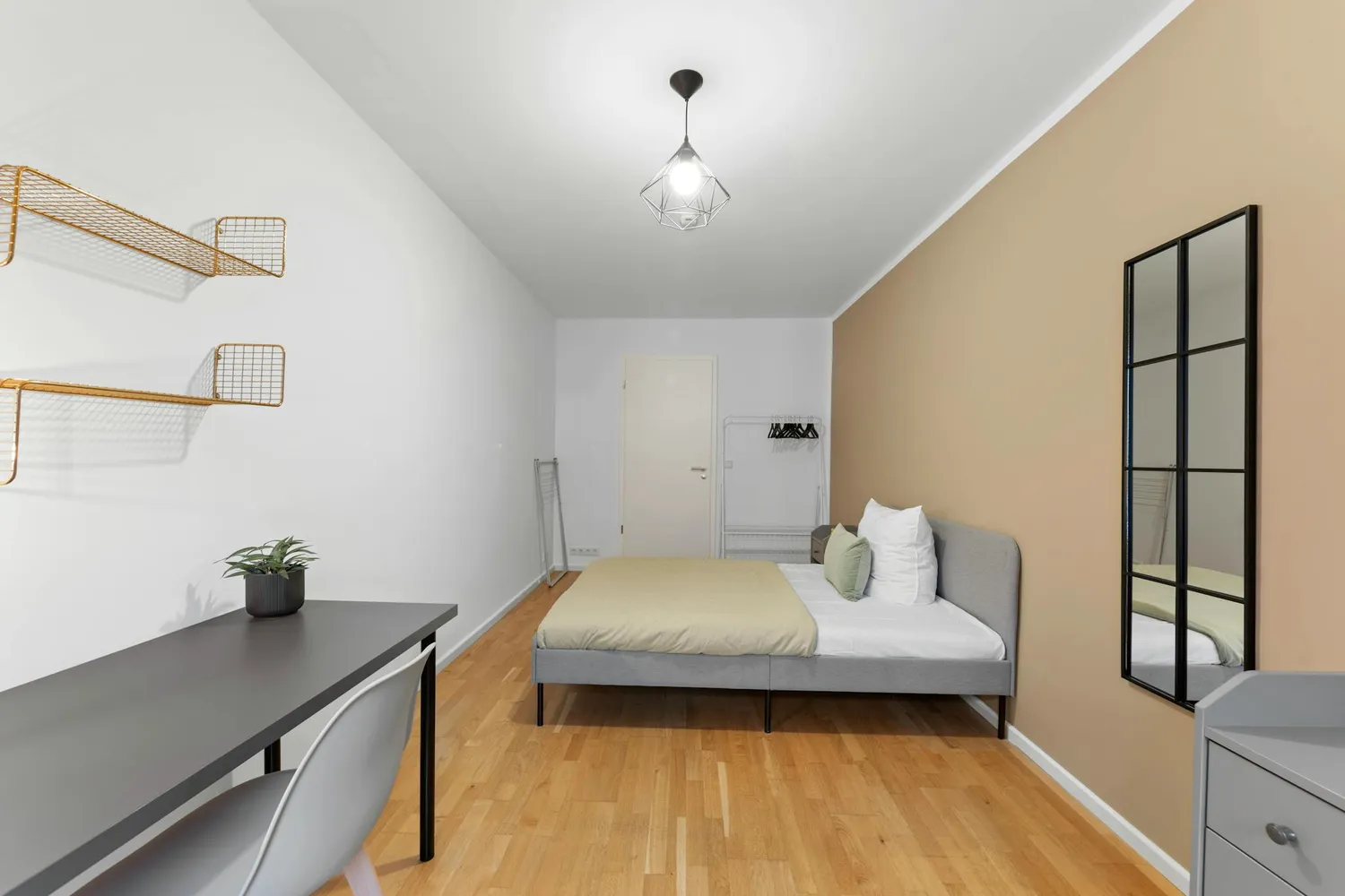 Shared room with 16 m² in Berlin – Photo 2