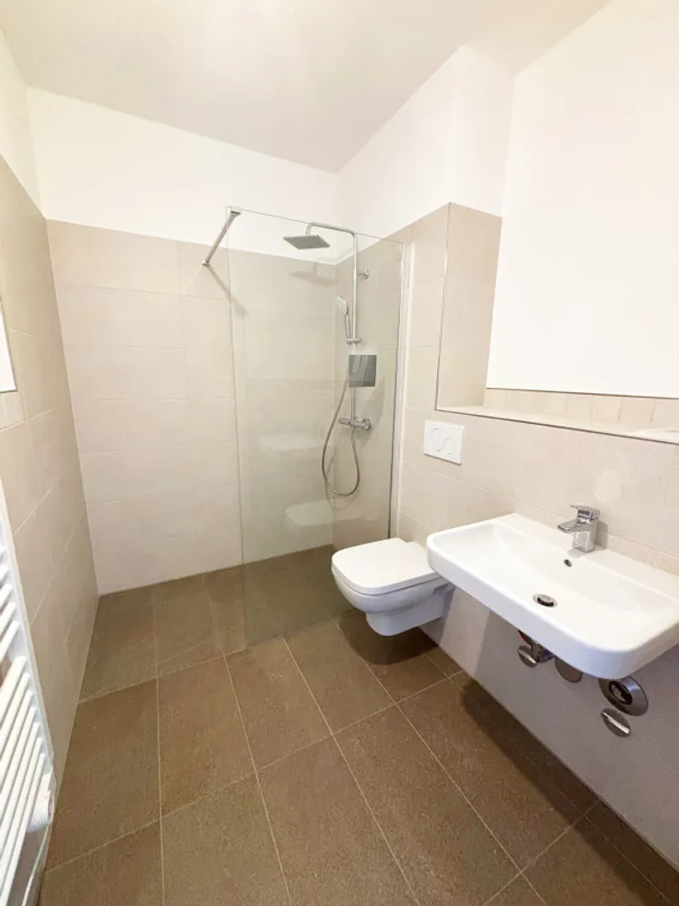 2 Zimmer Wohnung mit 73 m² in Frankfurt (Oder) – Bild 2