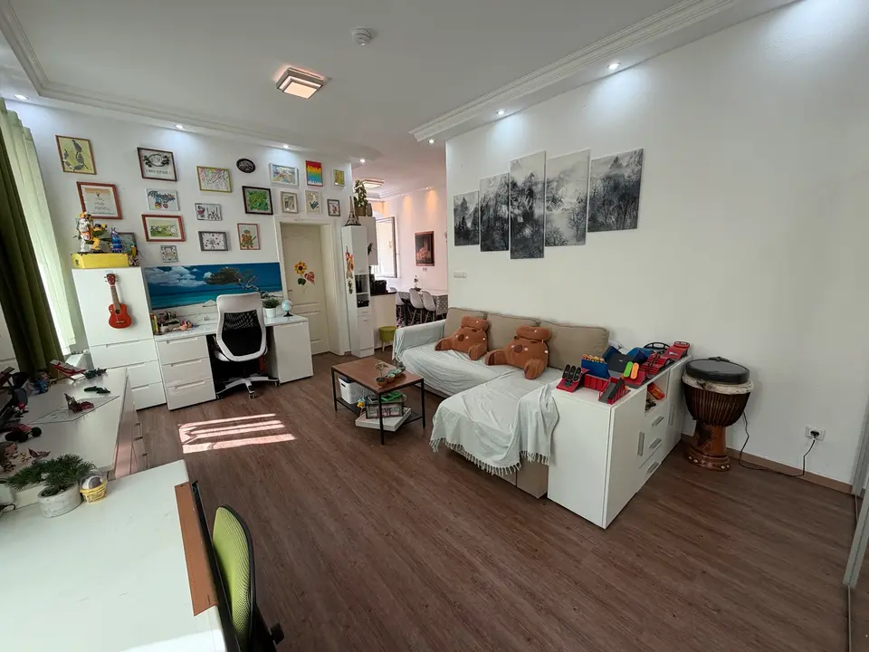 3 Zimmer Wohnung mit 75 m² in Regensburg – Bild 2