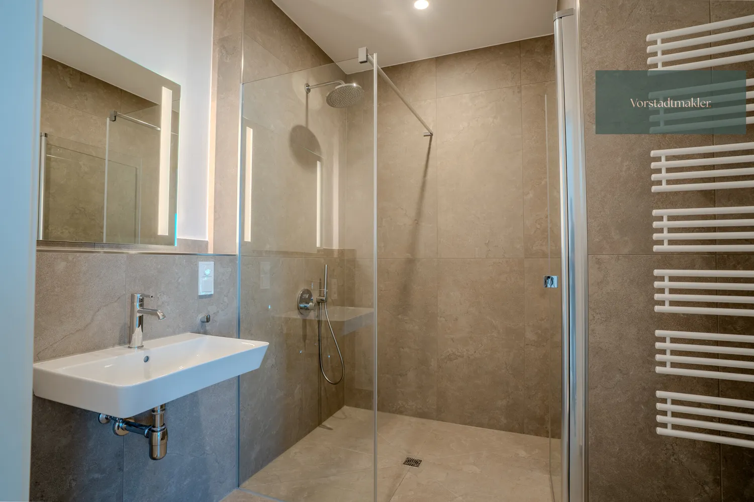 3 Zimmer Wohnung mit 81 m² in München – Bild 2