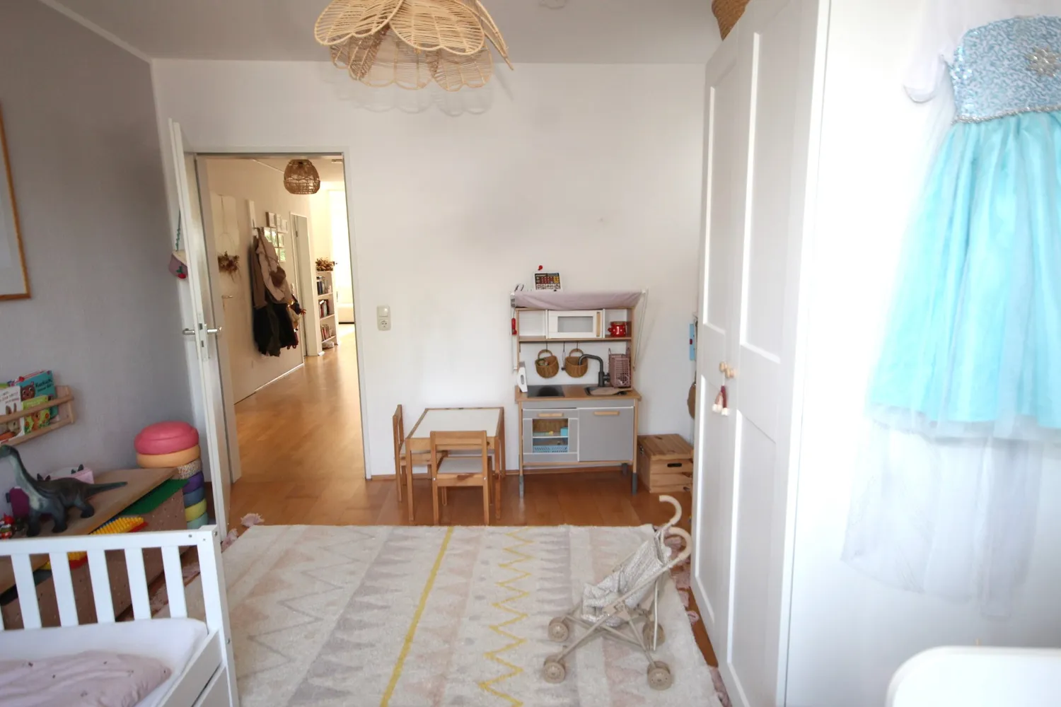 3 Zimmer Wohnung mit 103 m² in Düsseldorf – Bild 10