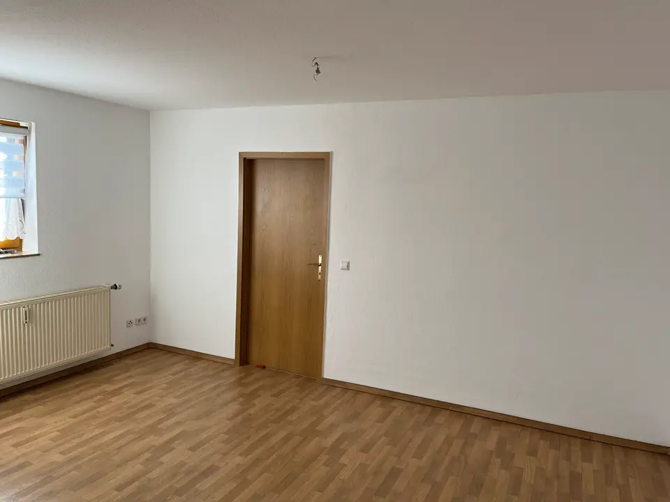 2 Zimmer Wohnung mit 36 m² in Limbach-Oberfrohna – Bild 1