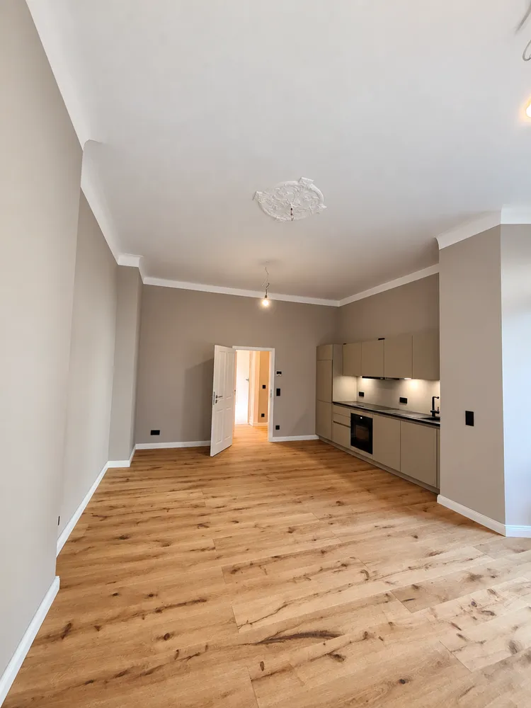 2 Zimmer Wohnung mit 69 m² in Berlin – Bild 2
