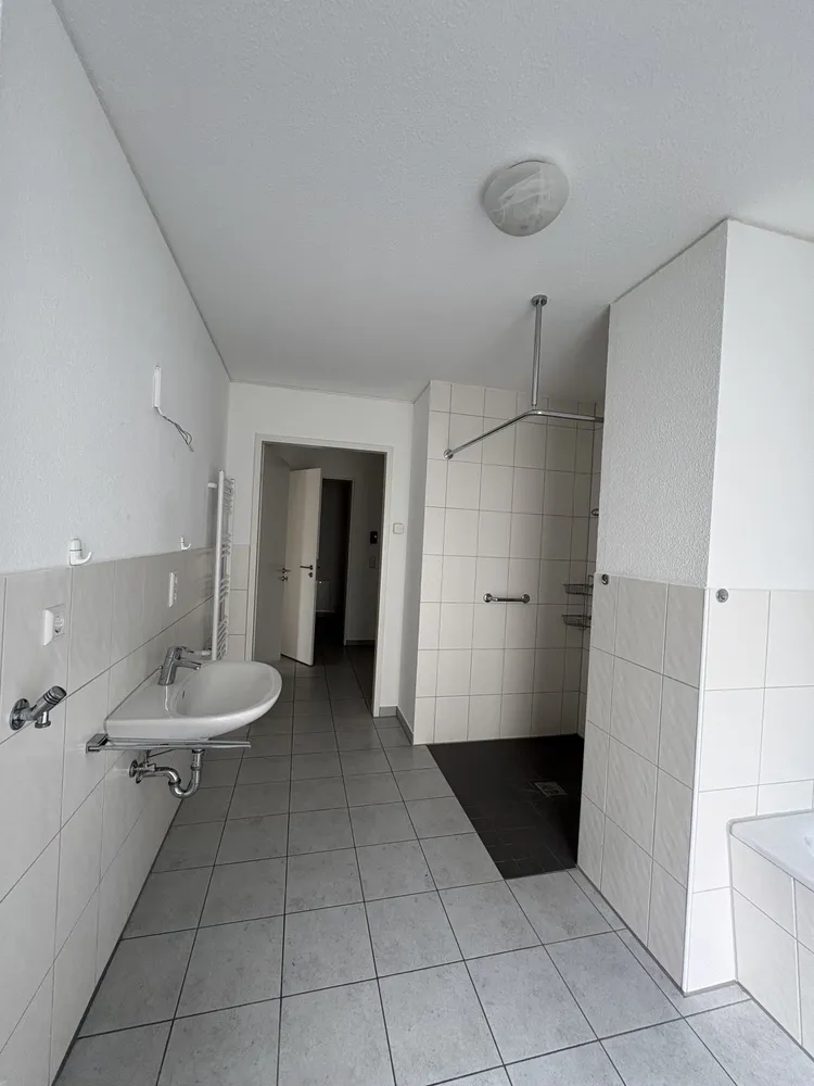 2 Zimmer Wohnung mit 65 m² in Düsseldorf – Bild 12