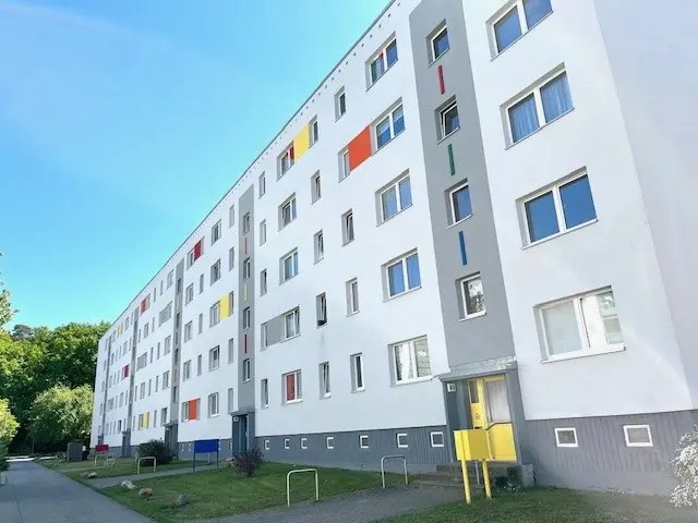 4 Zimmer Wohnung mit 67 m² in Schwerin – Bild 3