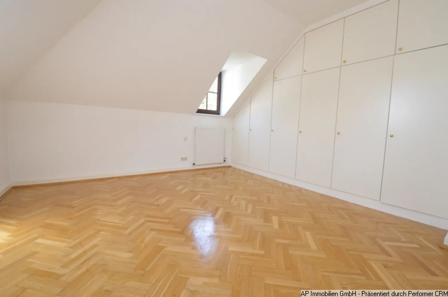 4 Zimmer Wohnung mit 145 m² in Wiesbaden – Bild 3