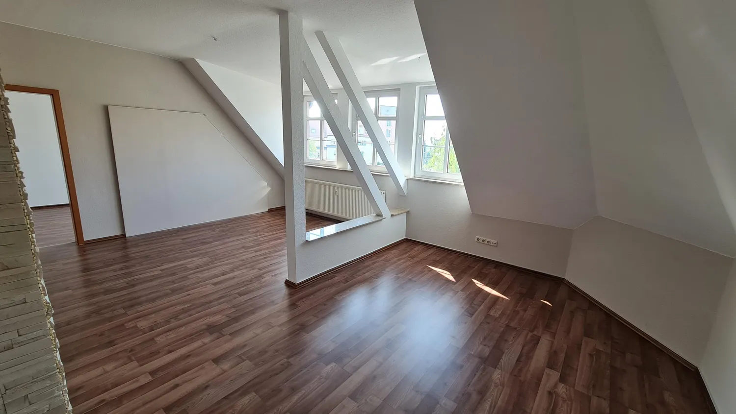 2 Zimmer Wohnung mit 70 m² in Zwickau – Bild 2