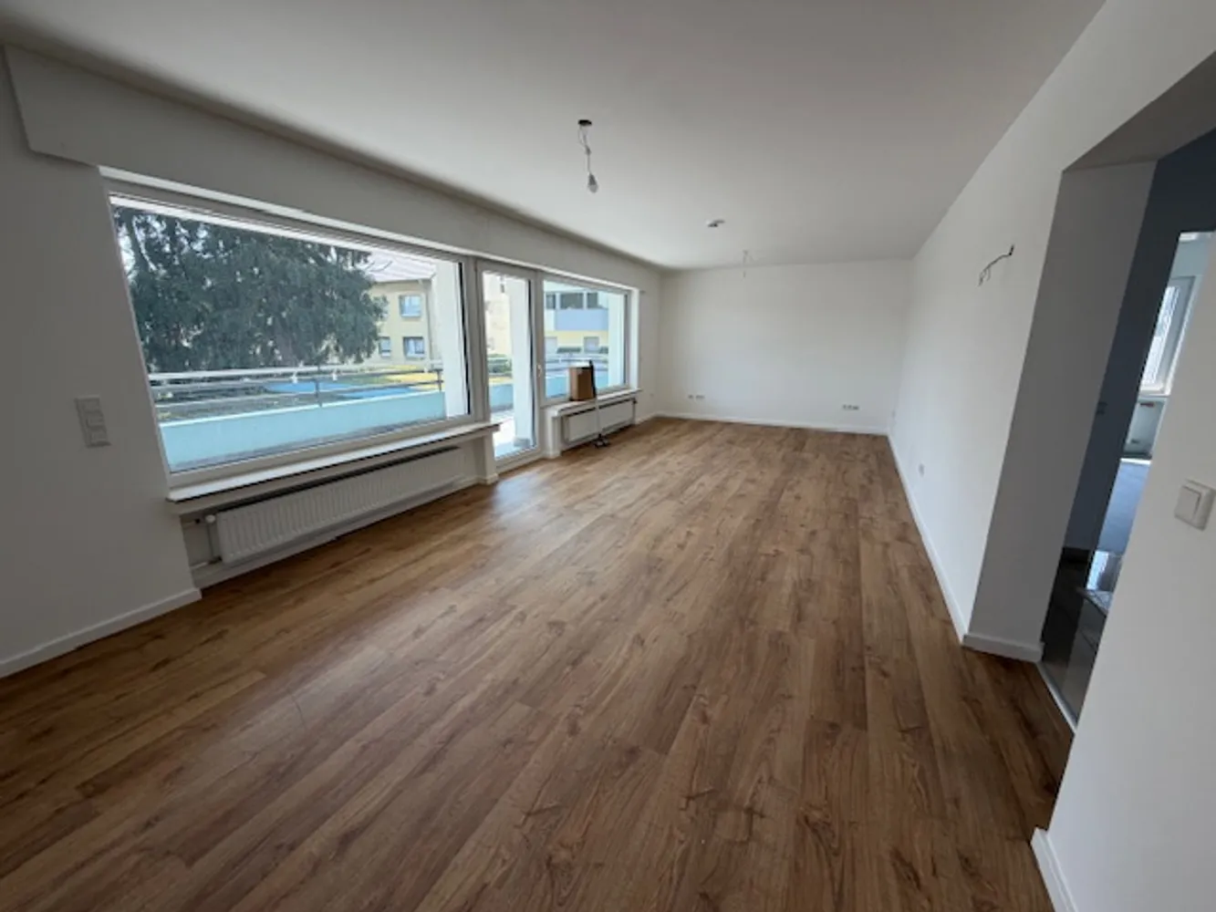 4 Zimmer Wohnung mit 127 m² in Leverkusen – Bild 1