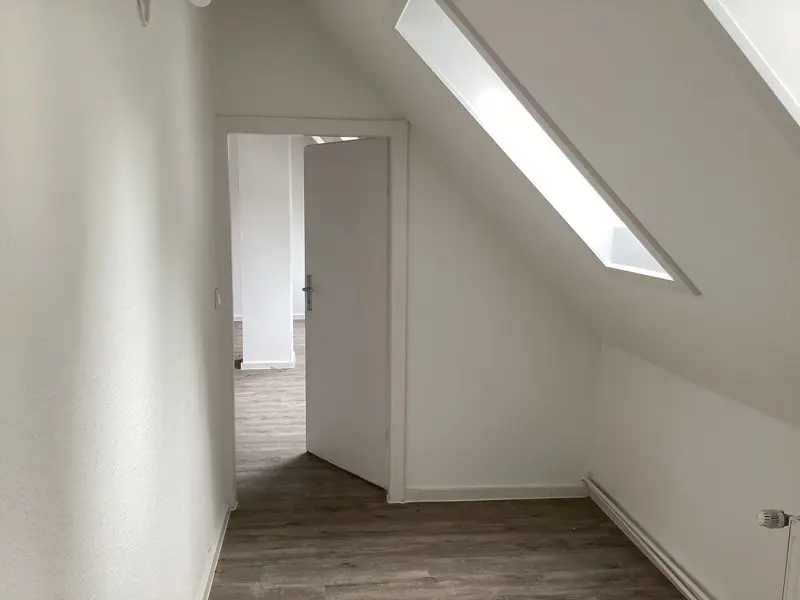 3 Zimmer Wohnung mit 90 m² in Hannover – Bild 4