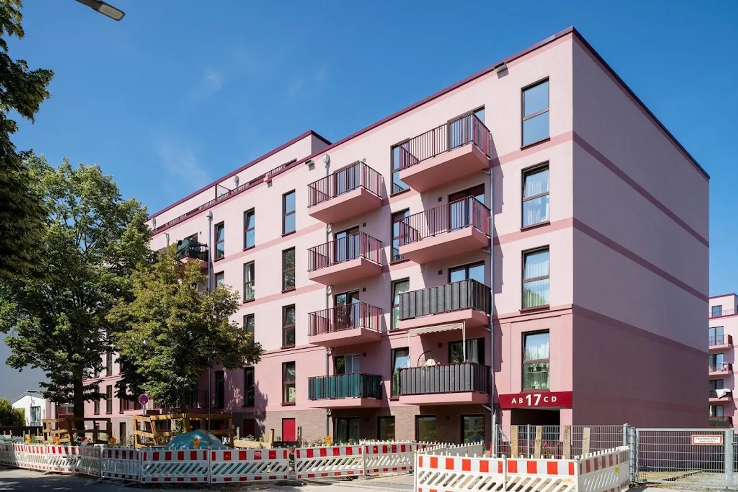 4 room apartment with 97 m² in Berlin – Photo 1
