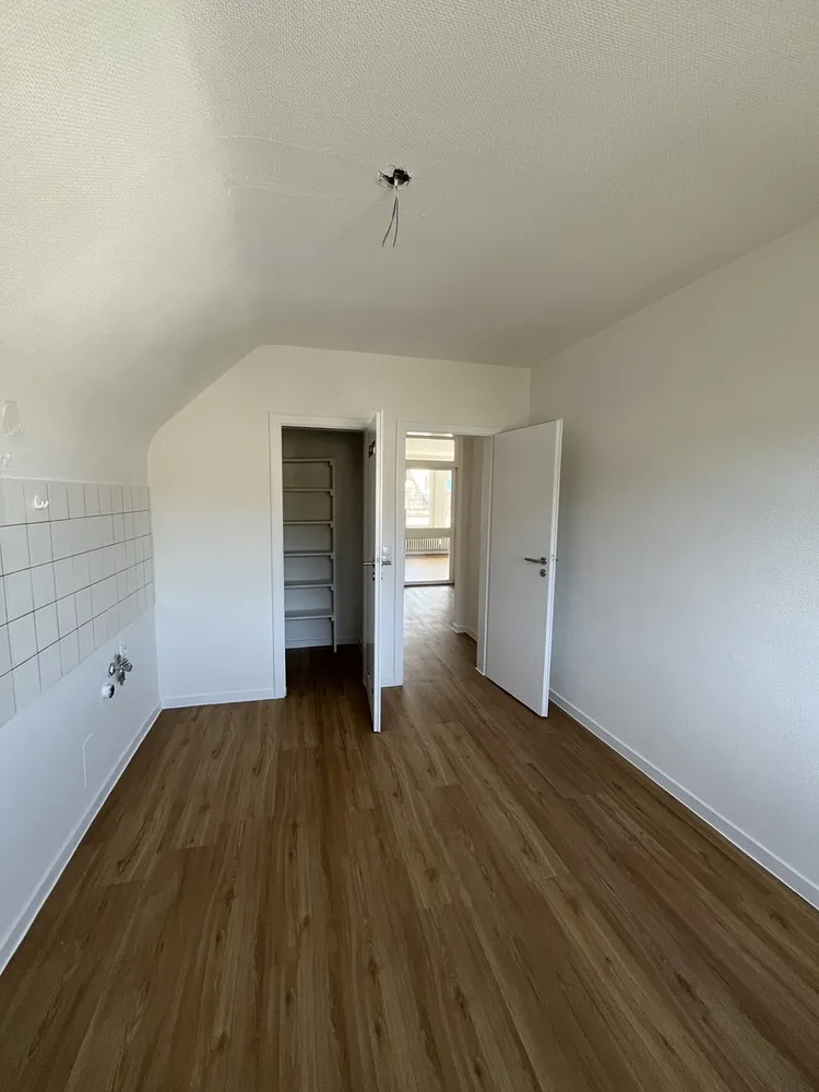 2 Zimmer Wohnung mit 69 m² in Köln – Bild 3