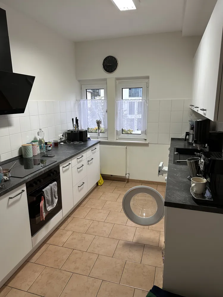 3 room apartment with 100 m² in Frankfurt am Main – Photo 1