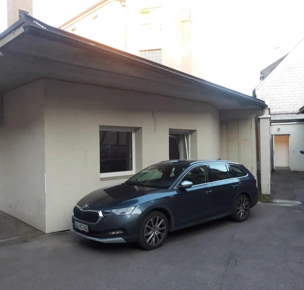 8 Zimmer Wohnung mit 210 m² in Stuttgart – Bild 10