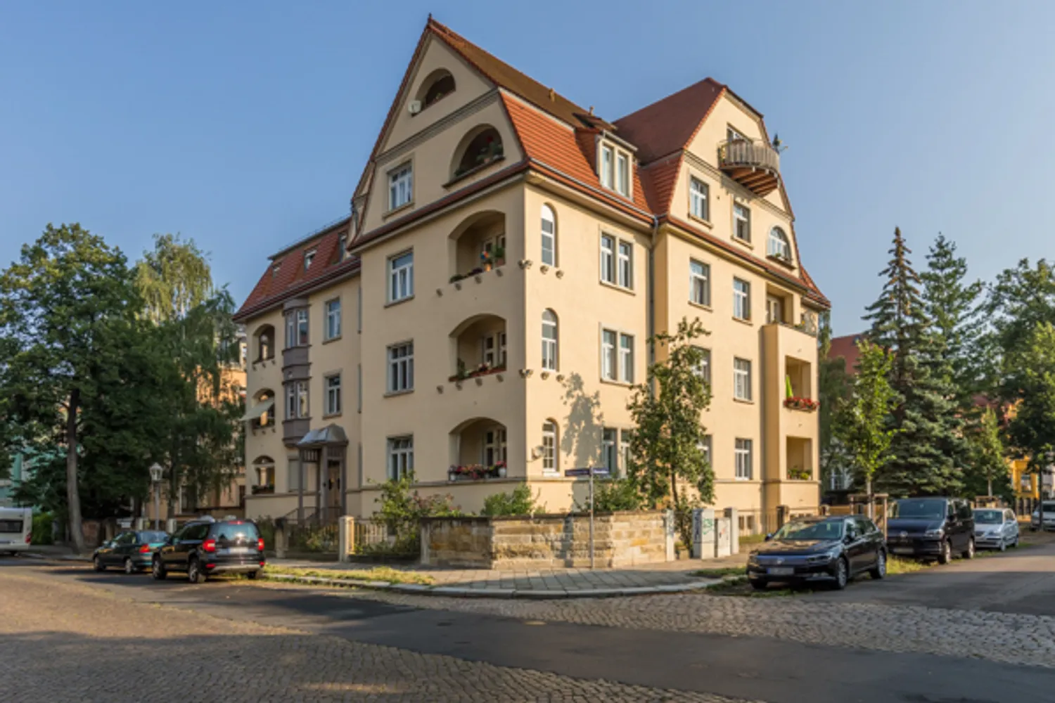 2 Zimmer Wohnung mit 71 m² in Dresden – Bild 1