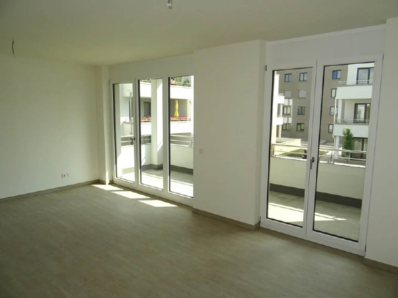 4 Zimmer Wohnung mit 121 m² in Dresden – Bild 3