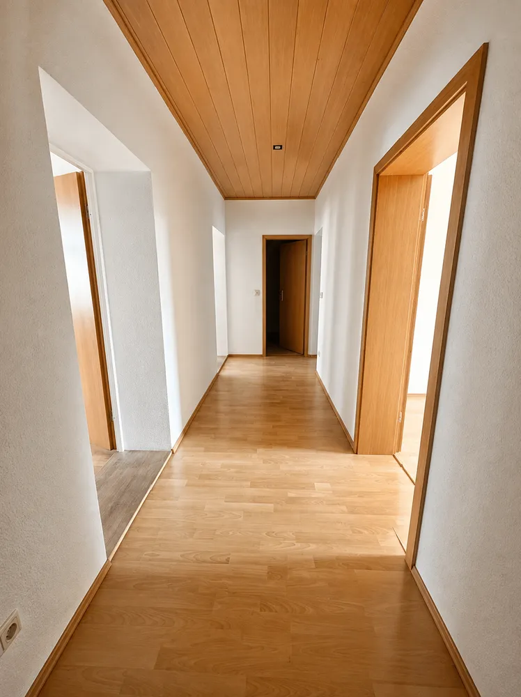 3 Zimmer Wohnung mit 80 m² in Halle (Saale) – Bild 2