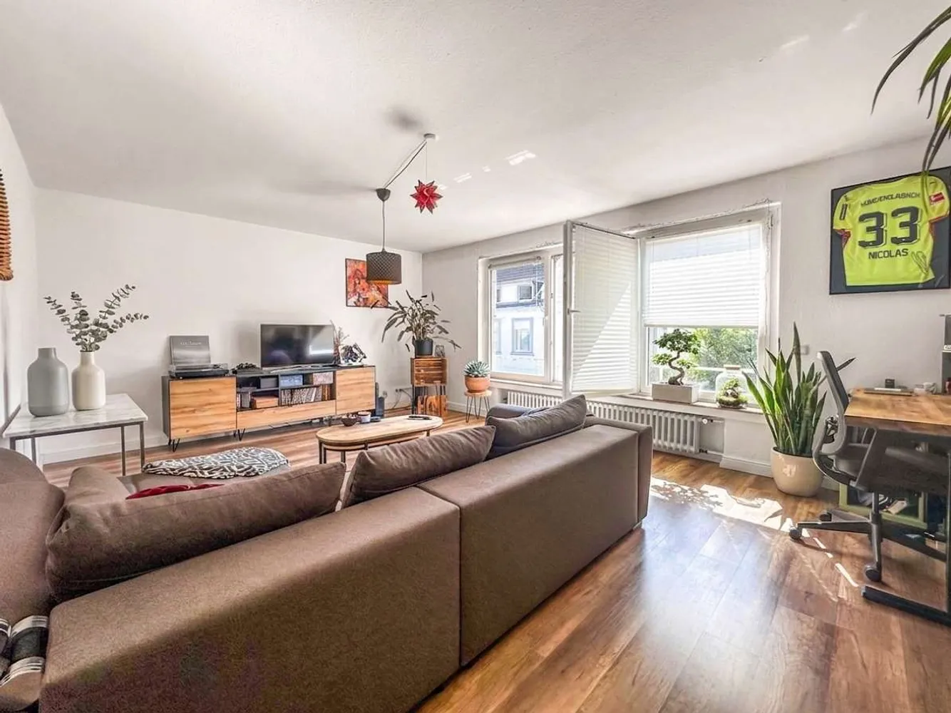 2 Zimmer Wohnung mit 86 m² in Düsseldorf – Bild 1