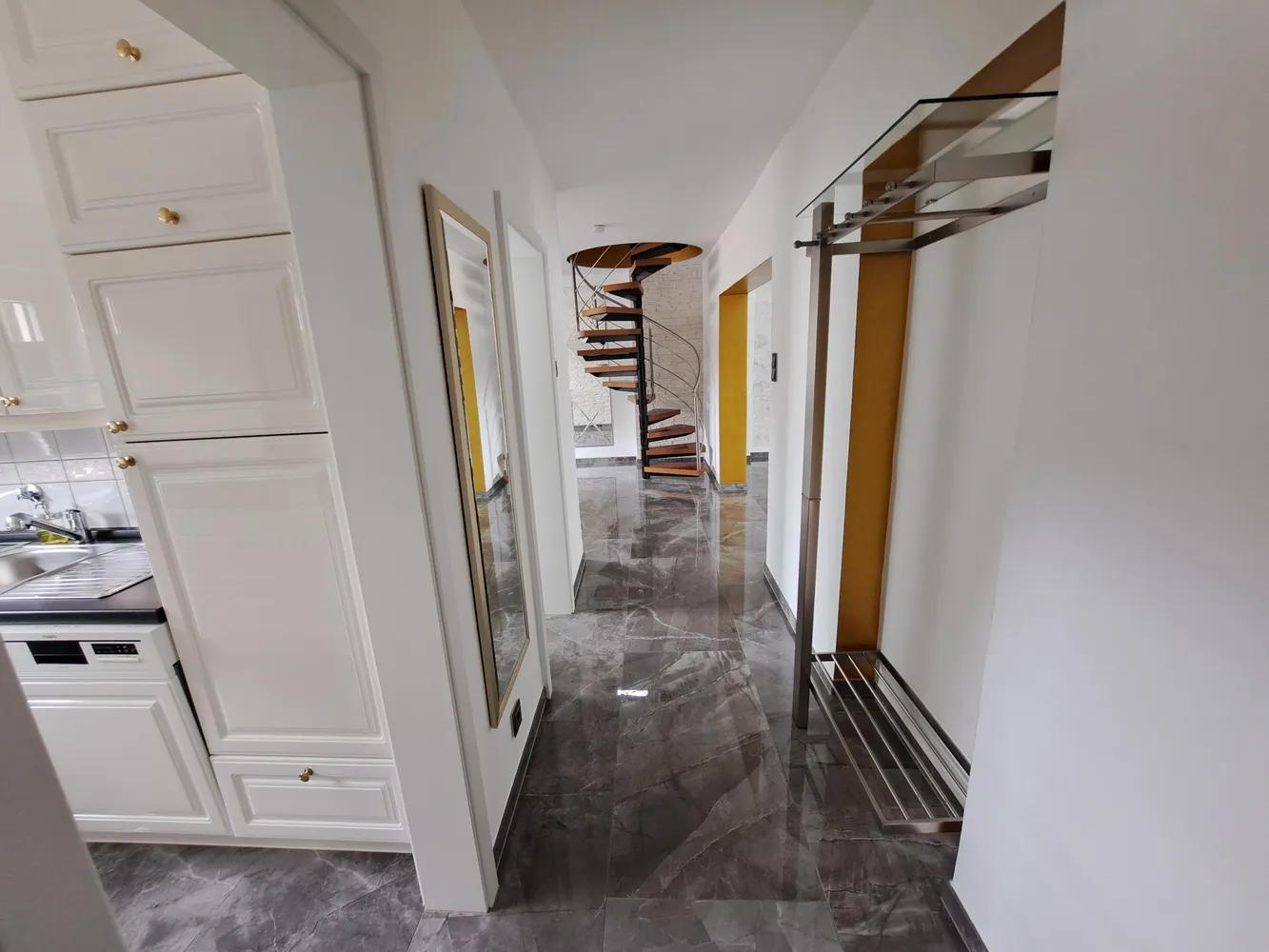4 Zimmer Wohnung mit 160 m² in Dortmund – Bild 1