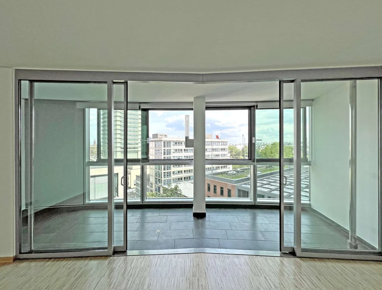 3 Zimmer Wohnung mit 111 m² in Frankfurt am Main – Bild 4