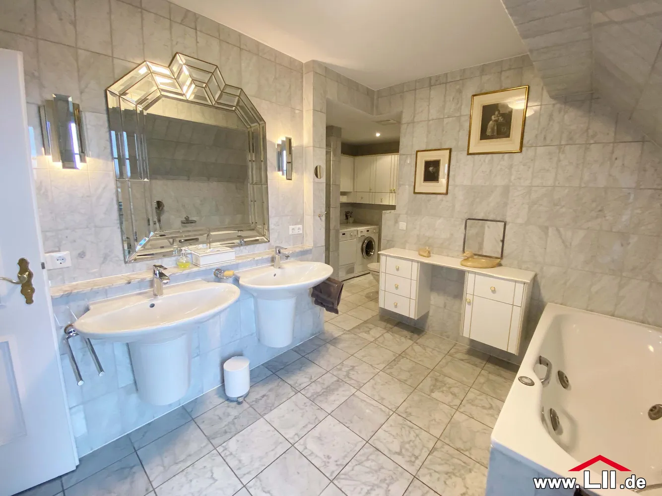 4 Zimmer Wohnung mit 191 m² in Frankfurt am Main – Bild 11