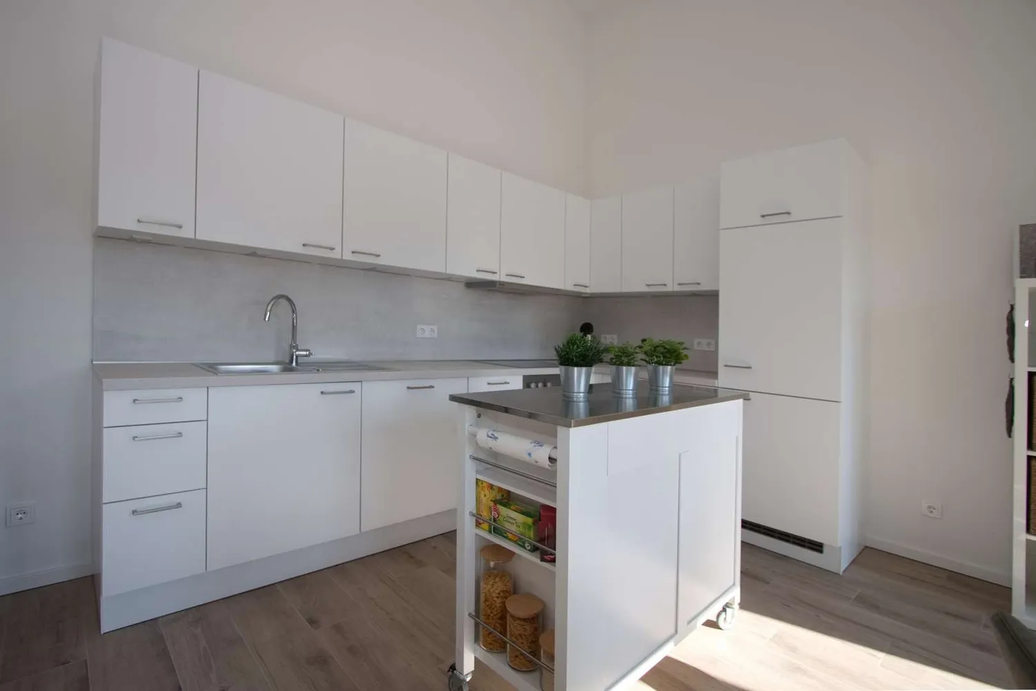 2 Zimmer Wohnung mit 77 m² in Berlin – Bild 8