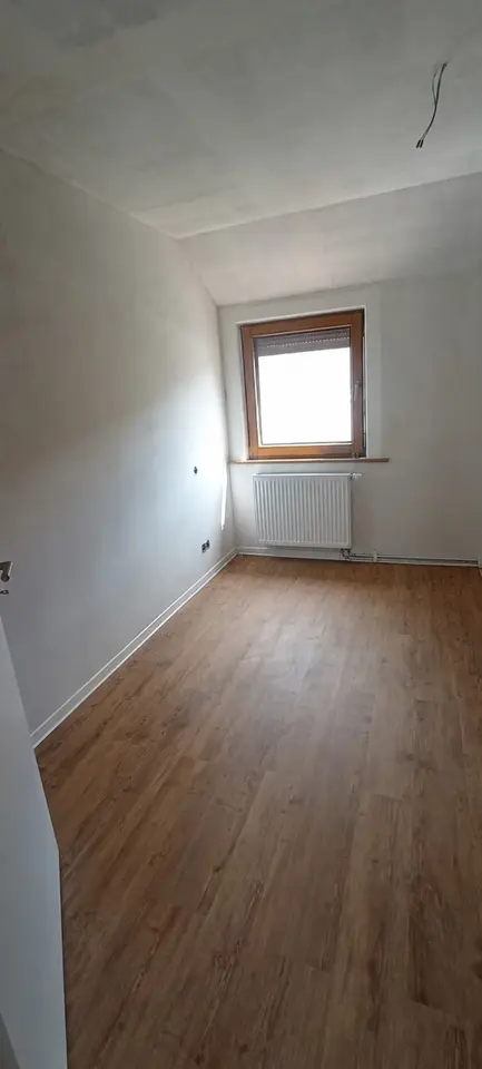 4 Zimmer Wohnung mit 86 m² in Suhl – Bild 1