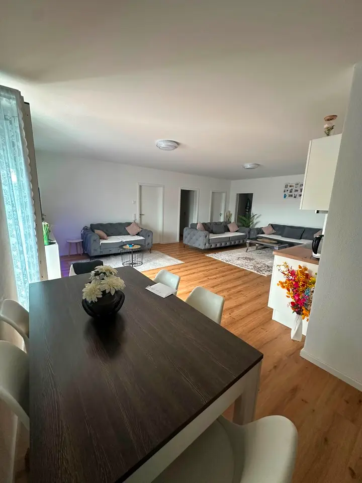 4 Zimmer Wohnung mit 130 m² in Kelheim – Bild 1