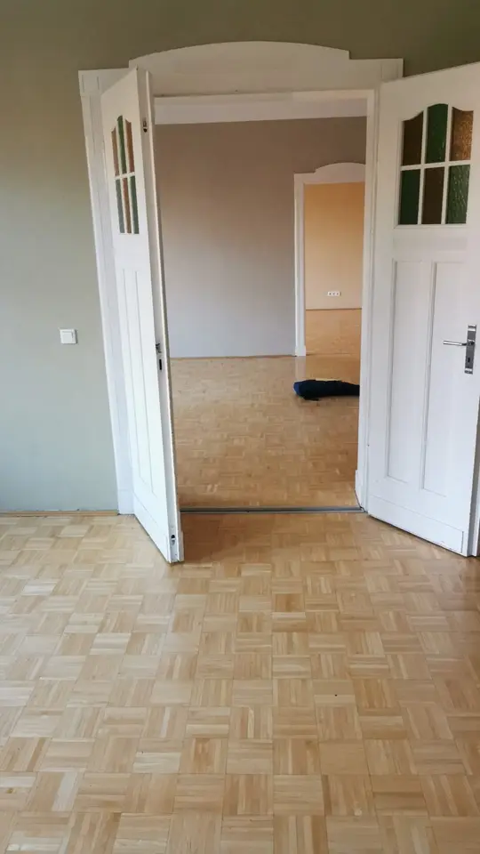 4 Zimmer Wohnung mit 145 m² in Halle (Saale) – Bild 1