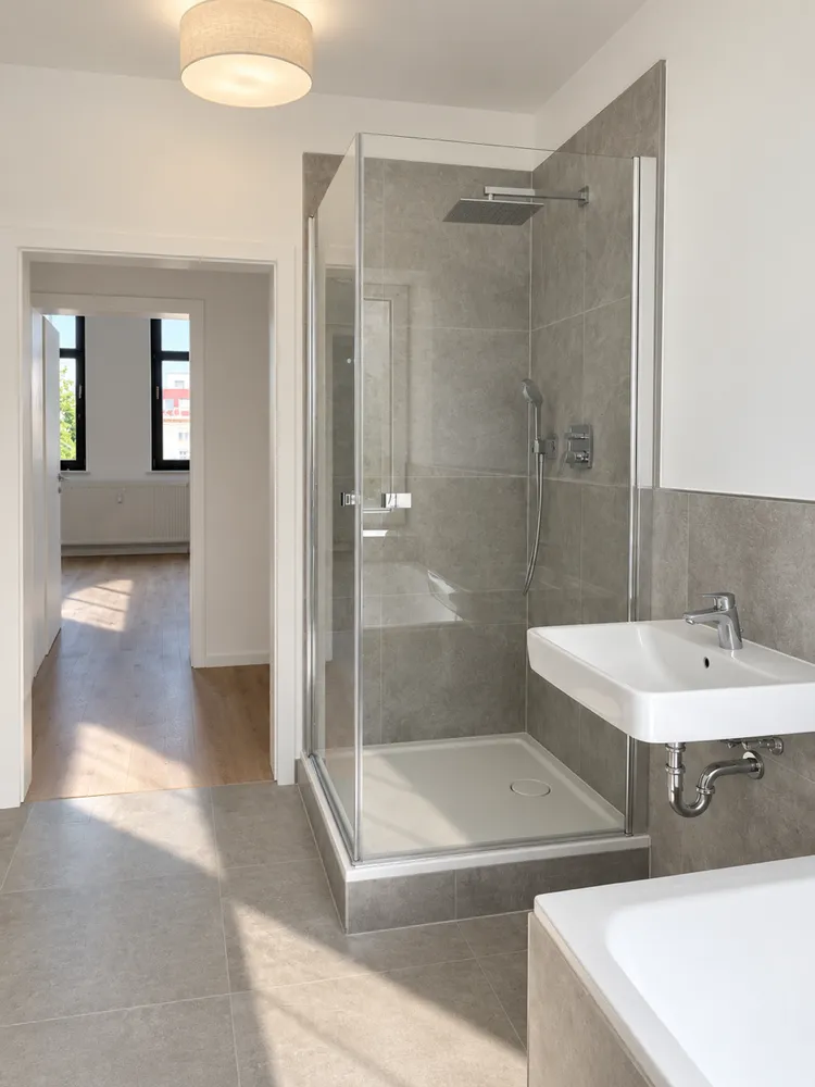 2 room apartment with 65 m² in Halle (Saale) – Photo 1