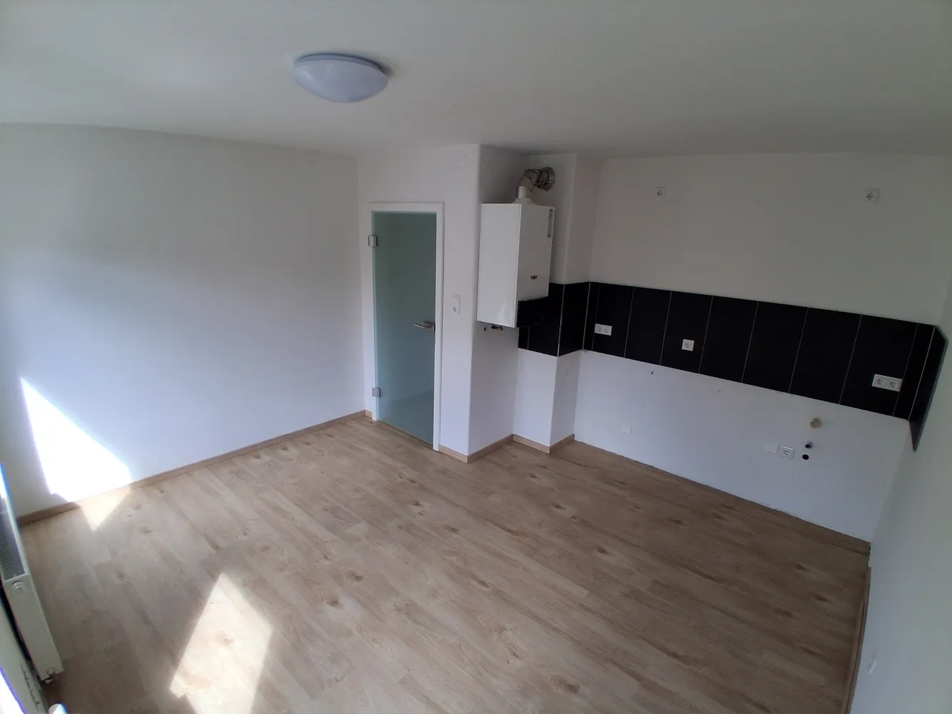 2 Zimmer Wohnung mit 47 m² in Augsburg – Bild 2