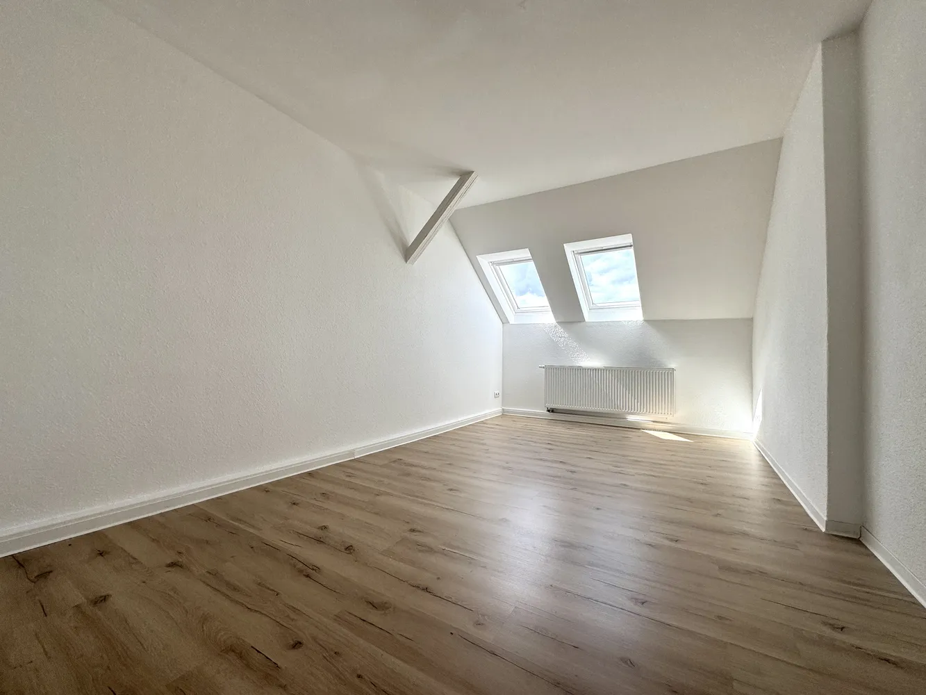 4 Zimmer Wohnung mit 103 m² in Chemnitz – Bild 4