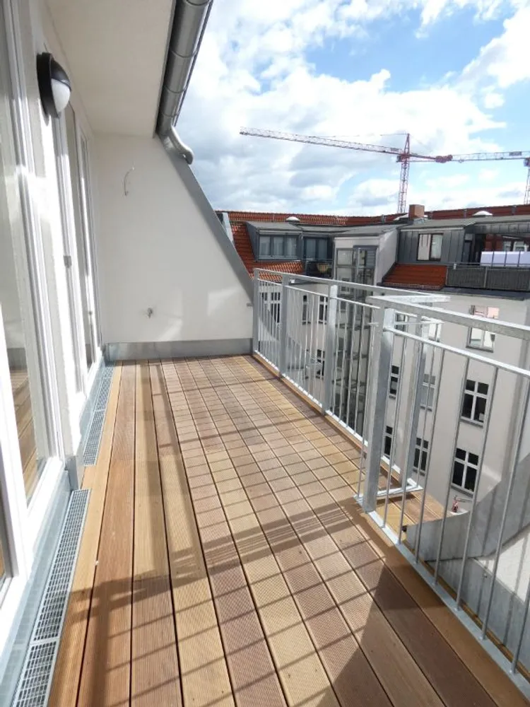 6 Zimmer Wohnung mit 189 m² in Berlin – Bild 9