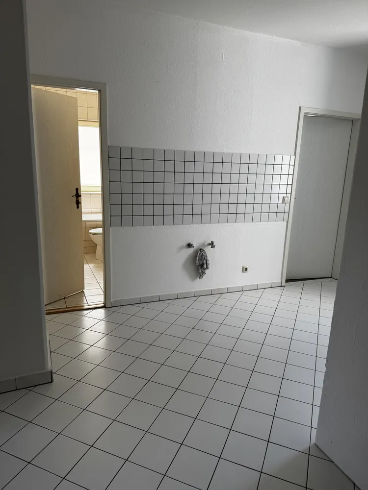 2 Zimmer Wohnung mit 54 m² in Altenburg – Bild 3