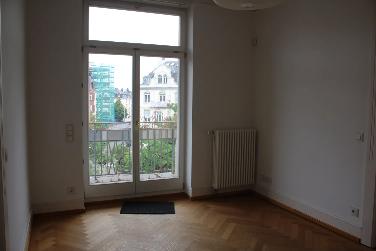 10 Zimmer Wohnung mit 320 m² in Frankfurt am Main – Bild 12
