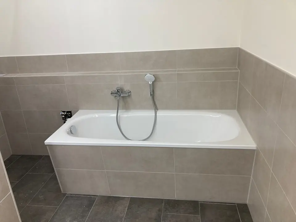 4 Zimmer Wohnung mit 107 m² in Gera – Bild 6