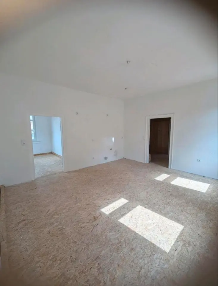 6 Zimmer Wohnung mit 135 m² in Suhl – Bild 7