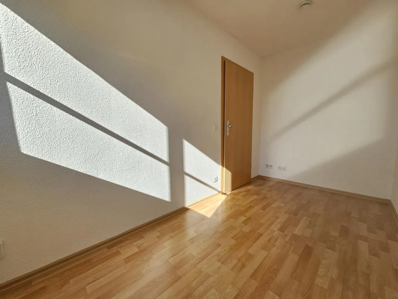 3 Zimmer Wohnung mit 67 m² in Altenburg – Bild 3