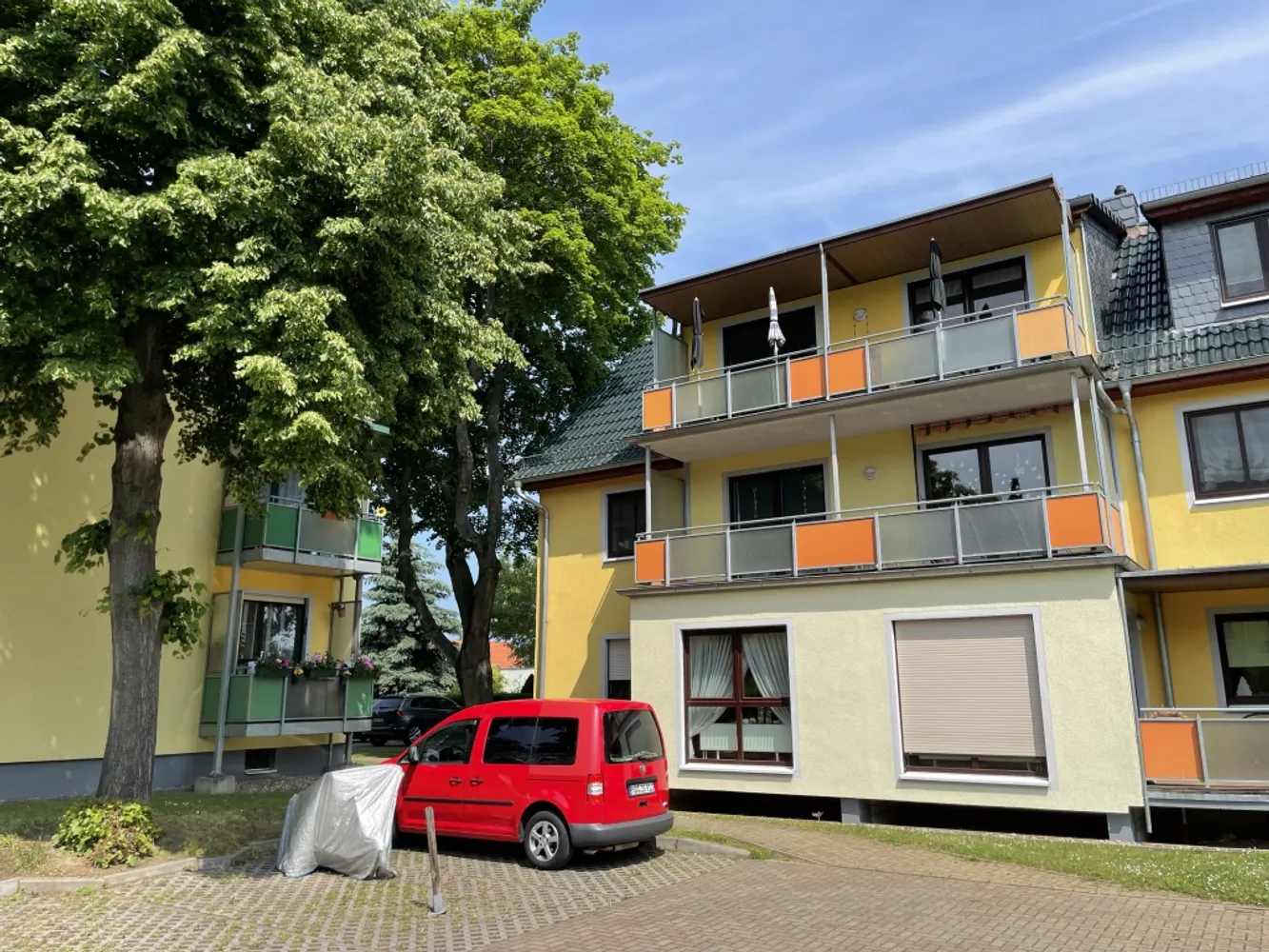 4 Zimmer Wohnung mit 93 m² in Magdeburg – Bild 1