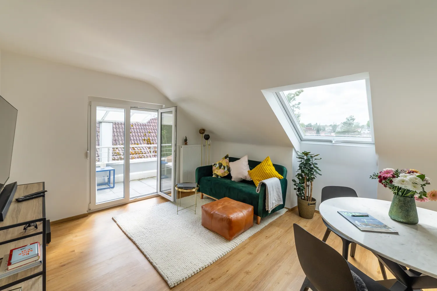 2 Zimmer Wohnung mit 35 m² in Stuttgart – Bild 2