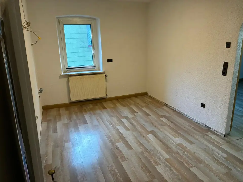 2 Zimmer Wohnung mit 77 m² in Hof – Bild 2
