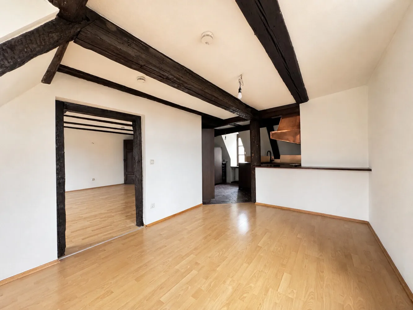 5 Zimmer Wohnung mit 110 m² in Nürnberg – Bild 4