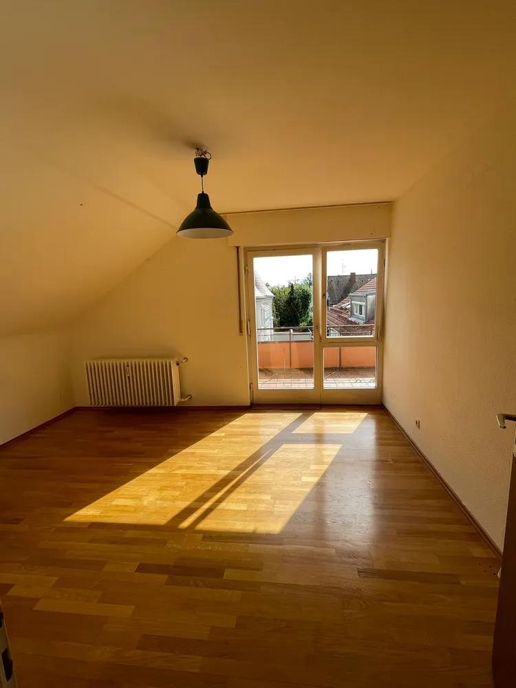 4 Zimmer Wohnung mit 90 m² in Stuttgart – Bild 2